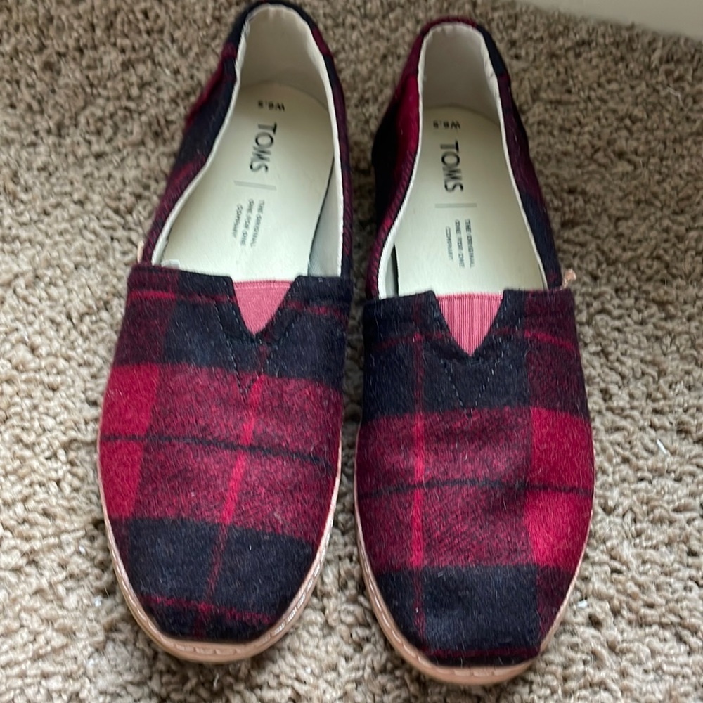 Toms